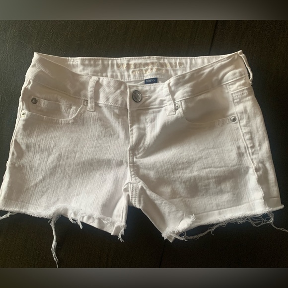 American Eagle Outfitters Pants - America Eagle Outfitters Super-Low Shorties, Size 4